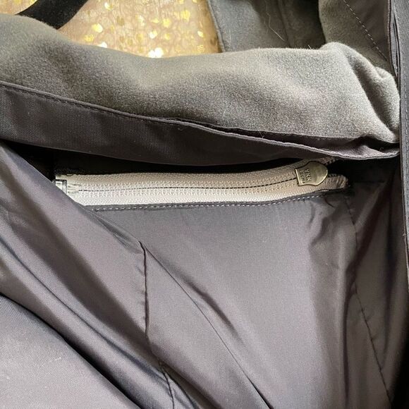 The North Face Mens Black Gray HyVent Winter Snow Rain Hooded Jacket Medium - Picture 12 of 13